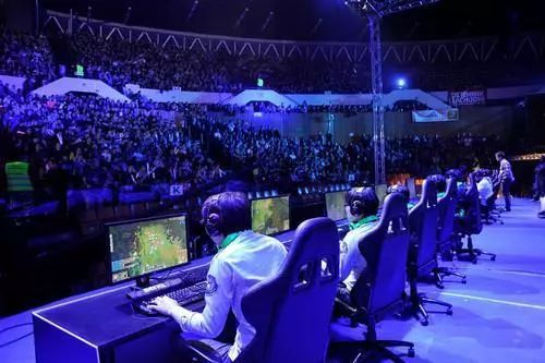 72b9459efa134889850bf6a5f24ef020